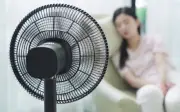Mẹo sử dụng quạt điện tiết kiệm điện và bảo vệ sức khỏe mùa hè