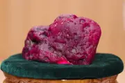 Myanmar phát hiện viên ruby khổng lồ tại thánh địa đá quý Mogok