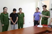 Nữ sinh lớp 10 bị đánh hội đồng, hai học sinh bị khởi tố