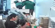 Nam shipper bị đồng nghiệp hành hung dọa giết tại quán trà sữa