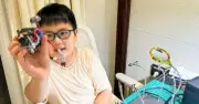 Nam sinh 14 tuổi tự chế động cơ phản lực trong phòng khách