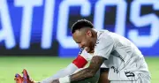 Neymar tái phát chấn thương khiến tuyển Brazil hoang mang