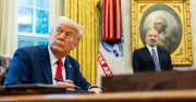 Ông Trump giao dịch chứng khoán hơn 3.700 lần trong quý 1, trị giá hàng chục triệu USD