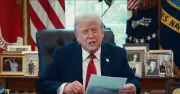 Ông Trump đòi Tehran bàn giao uranium, Iran tuyên bố hạ UAV ở Vịnh Ba Tư