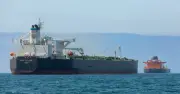Ông Trump đăng bài mới, giá dầu lập tức giảm 5%