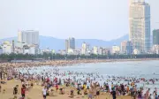 Nghệ An đón hơn 1,2 triệu lượt khách dịp lễ, du lịch biển hút khách mạnh