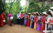 Người dân khắp mọi miền về quê Bác Hồ dịp 136 năm ngày sinh