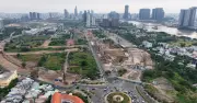 Người dân trông chờ loạt tuyến đường huyết mạch ở Thủ Thiêm sớm hoàn thành