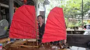 Người giữ hồn cho cánh buồm di sản trên vịnh Hạ Long