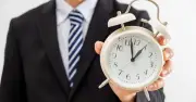 Người Nhật từng 'giờ cao su', vì sao nay luôn đúng giờ tuyệt đối?