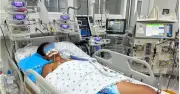 Nguy kịch vì chơi bóng giữa trời nắng nóng: Cảnh báo sốc nhiệt ở trẻ em
