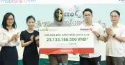 Nhân viên ngân hàng Gen Z trúng số hơn 23 tỷ đồng, thức trắng đêm vì xúc động