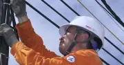 Nhu cầu điện vượt 1 tỷ kWh/ngày, tức tốc huy động nguồn điện đắt đỏ