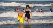 Ninh Bình biến quất làm dịu hiếu thịnh, lòng đông nghịt khách từ sáng đến tối