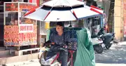 Nắng nóng đặc biệt gay gắt 40 độ C ở Bắc Bộ và Trung Bộ