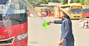 Nắng nóng dịu bớt ở Bắc Bộ, miền Trung tiếp tục gay gắt