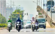 Nắng nóng gay gắt tiếp diễn ngày 15/5, miền Trung có nơi trên 38 độ C