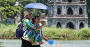 Nắng nóng kỷ lục 39,7 độ C tại Hà Nội, báo động đỏ cháy rừng 7 tỉnh