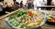 Phở gà: Lựa chọn sáng lành mạnh nhưng cần ăn đúng cách để tốt cho sức khỏe