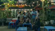 Phim 'Dưới ô cửa sáng đèn' tái hiện ký ức khu tập thể Hà Nội