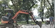 Phường Hai Bà Trưng giải thích việc đục phá vỉa hè lát đá trên đường trăm tỷ