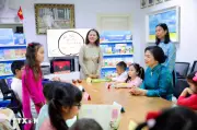 Phu nhân Ngô Phương Ly thăm lớp tiếng Việt Lạc Hồng và các hoạt động văn hóa tại Singapore