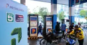 PVOIL và Petrolimex chuyển đổi sang xăng E10 RON 95-III trên toàn quốc