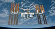 Rò rỉ khí trên ISS tái diễn, Nga và Mỹ phối hợp xử lý