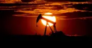 Saudi Arabia dự kiến giảm giá dầu thô xuất khẩu sang châu Á trong tháng 6