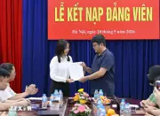 Sinh viên Văn Khoa tự hào được đứng trong hàng ngũ của Đảng