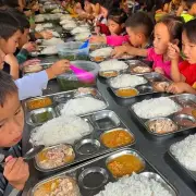 Siết chặt chuẩn bữa ăn học đường, xây thực đơn dinh dưỡng toàn quốc