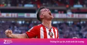 Sunderland từ ứng viên xuống hạng đến suất dự Europa League