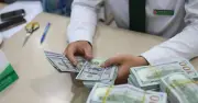 Tỷ giá USD hôm nay 12.5: Ngân hàng đồng loạt tăng giá bán ra kịch trần