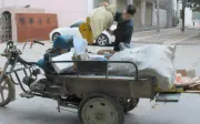 Từ người nhặt rác đến tỷ phú: Câu chuyện vươn lên của Tào Ngọc Căn
