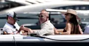 Tỷ phú Jeff Bezos âm thầm rao bán du thuyền Koru 500 triệu USD vì quá lớn