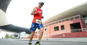 Đột quỵ sốc nhiệt khi tập thể thao ngày nắng nóng: Cảnh báo nguy hiểm