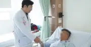 Tự tiêm silicon lỏng vào 'của quý', người đàn ông nhập viện cấp cứu
