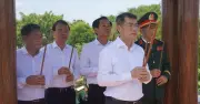 Thủ tướng Lê Minh Hưng viếng các anh hùng liệt sĩ tại Quảng Trị