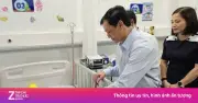 Thứ trưởng Y tế thăm bé trai bị bạo hành, kêu gọi phòng ngừa từ cộng đồng
