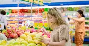 Thực phẩm tươi lên ngôi, mâm cơm mùa hè thêm phong phú