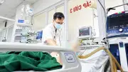 Thời tiết cực đoan khiến số ca nhập viện tăng vọt, đặc biệt ở trẻ nhỏ và người già