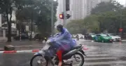 Thời tiết hôm nay 11/5: Miền Bắc mưa dông, miền Nam nắng nóng gay gắt