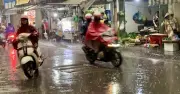 Thời tiết hôm nay 11.5: Miền Bắc mưa giông, Nam bộ nắng nóng trên 37 độ C