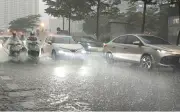 Thời tiết hôm nay 5/5: Bắc Bộ có mưa, trưa chiều hửng nắng, Nam Bộ ngày nắng