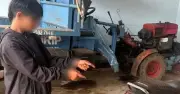 Thiếu tiền xài, 3 thiếu niên cướp 15 triệu đồng của người khuyết tật