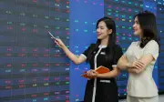 Thận trọng với triển vọng ngắn hạn của VN-Index khi dòng tiền phân hóa mạnh