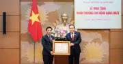 Thượng tướng Nguyễn Doãn Anh nhận Huân chương cao quý