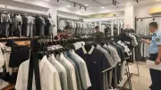Thu giữ hàng loạt thời trang giả mạo nhãn hiệu nổi tiếng tại Hà Nội