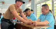 Thủy thủ Canada giao lưu, giúp đỡ trẻ em bất hạnh tại Đà Nẵng