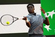 Tài năng 17 tuổi gây sốt tại Roland Garros, sánh ngang Nadal